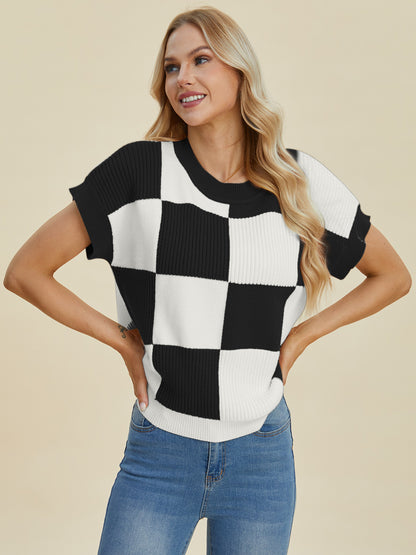 Darla Checkered Round Neck Short Sleeve Sweater