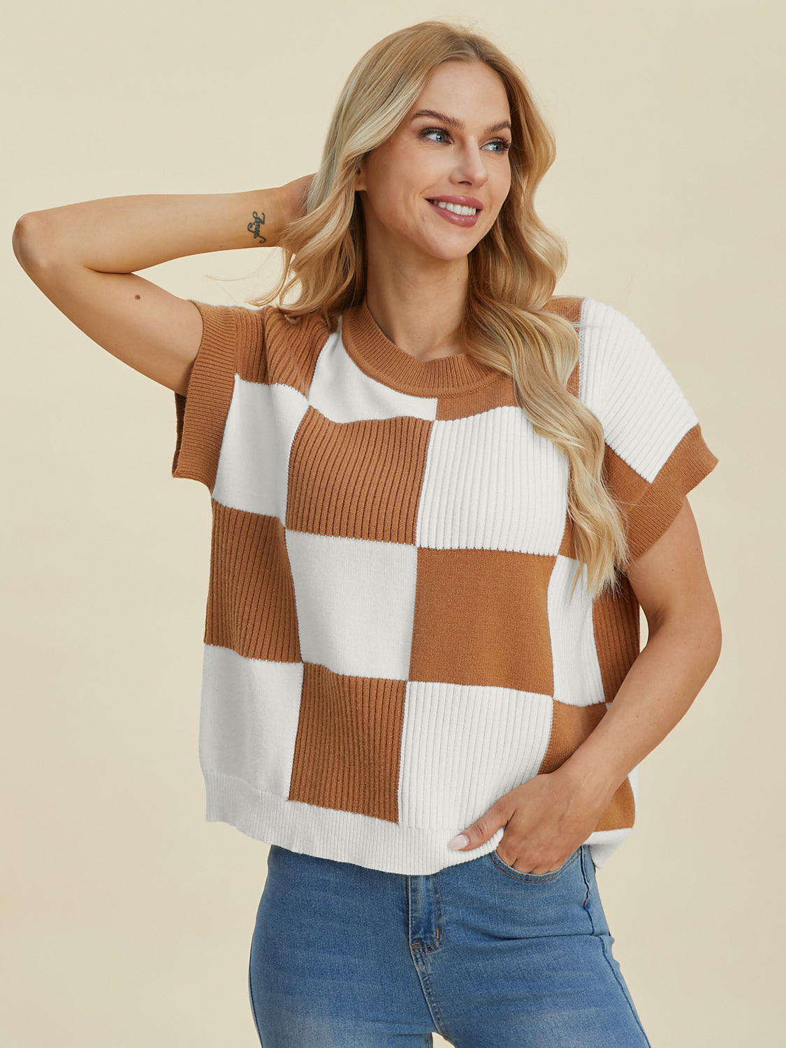 Darla Checkered Round Neck Short Sleeve Sweater