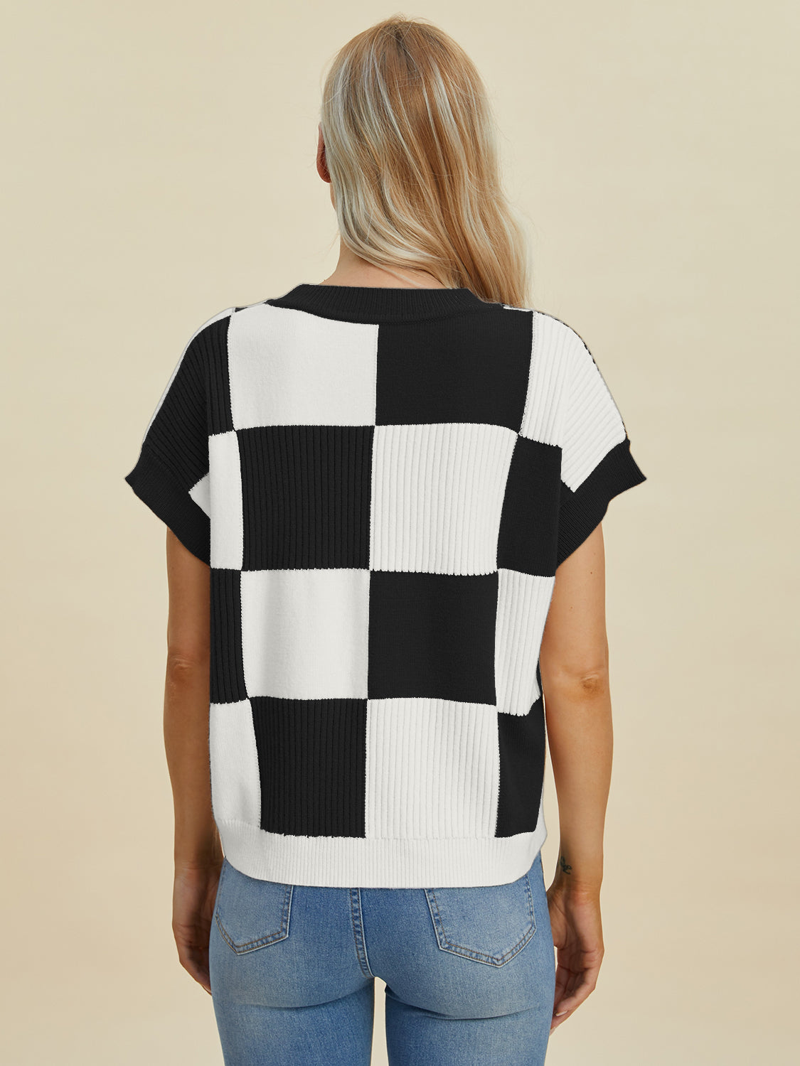 Darla Checkered Round Neck Short Sleeve Sweater